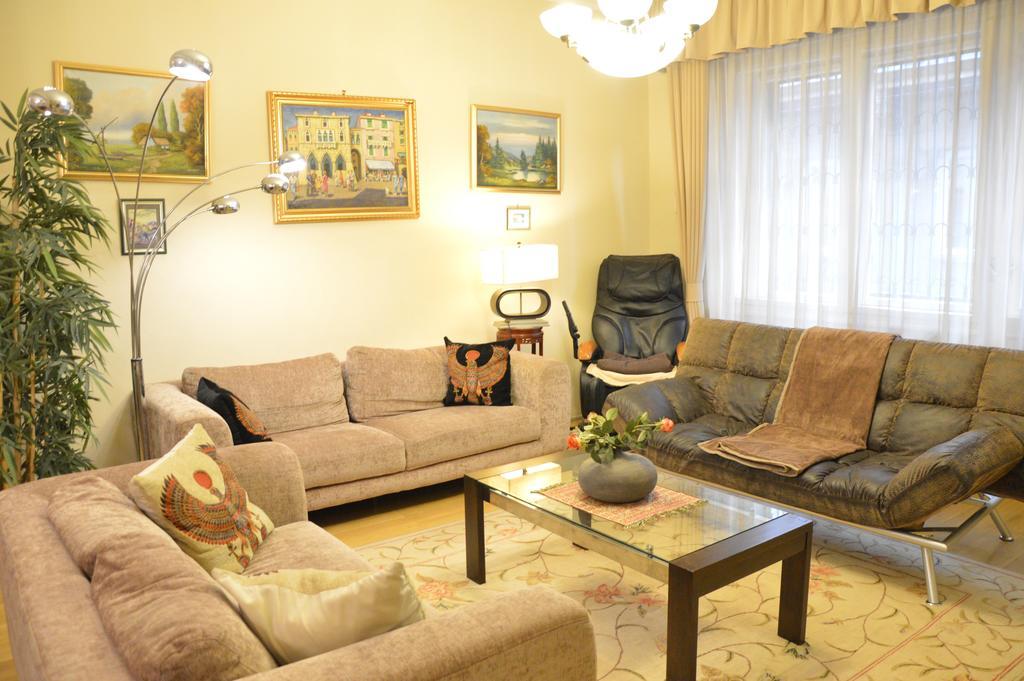 Classic Flat At Basilica Daire Budapeşte Dış mekan fotoğraf